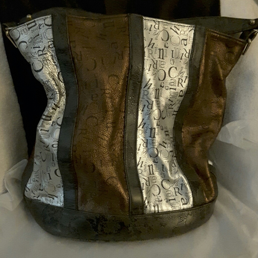 Chiarini Cuero Vaca Hand Tooled in Argentina - Leather Bucket Purse - Patterned